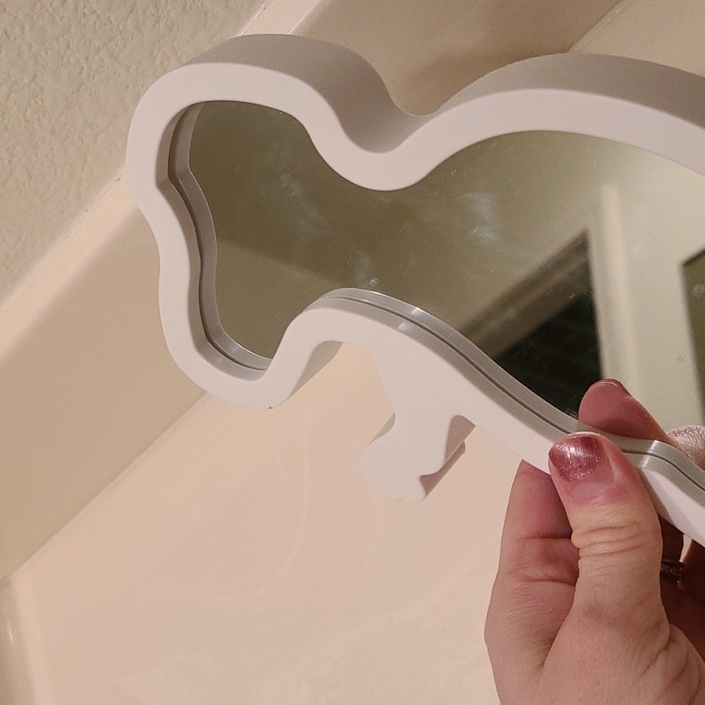 Cute Dinosaur Mirror Decor 🦕 - Picture 4 of 9